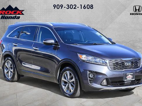 Used 2019 Kia Sorento EX image 3