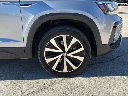 Used 2023 Volkswagen Taos SE image 28