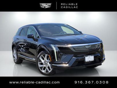 New 2025 Cadillac Optiq Luxury 1
