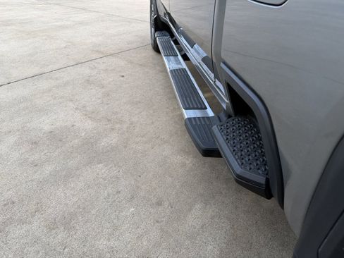 New 2026 GMC Sierra 2500 SLT w/ SLT Premium Package image 39