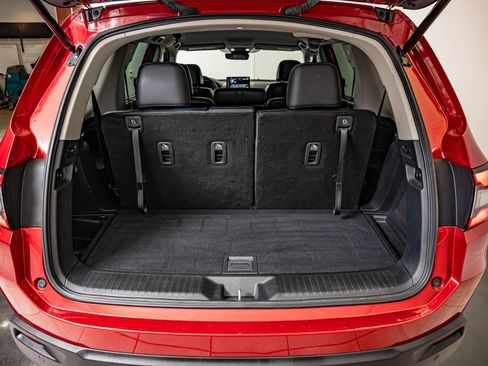 Used 2025 Honda Pilot EX-L image 35