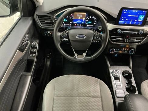 Used 2022 Ford Escape SE FWD image 11