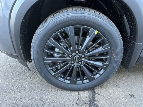 New 2026 Nissan Pathfinder SL image 11