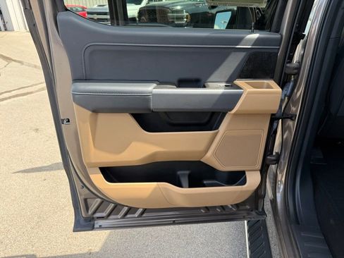 Used 2022 Ford F150 XLT w/ Equipment Group 302A High image 11