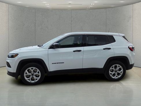 Used 2025 Jeep Compass Sport AWD/4WD image 8