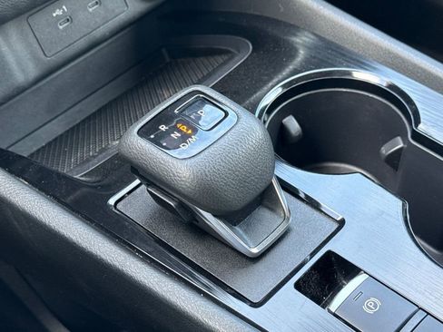 Used 2024 Nissan Rogue S image 21