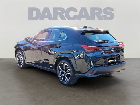 Used 2022 Lexus UX 250h w/ Premium Package image 4