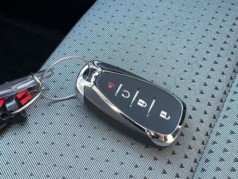 Used 2025 Chevrolet Trax LT image 25