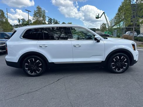 Used 2024 Kia Telluride SX Prestige w/ Towing Package AWD/4WD image 8