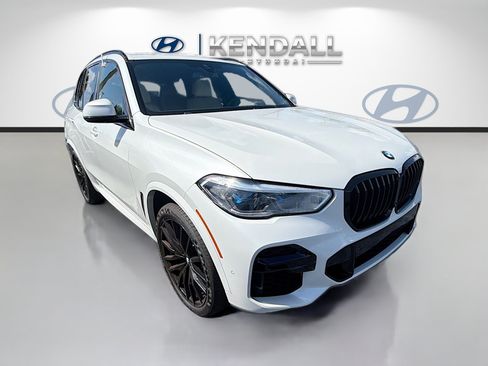 Used 2022 BMW X5 M50i w/ Executive Package AWD/4WD image 1