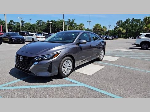 Used 2025 Nissan Sentra S image 22