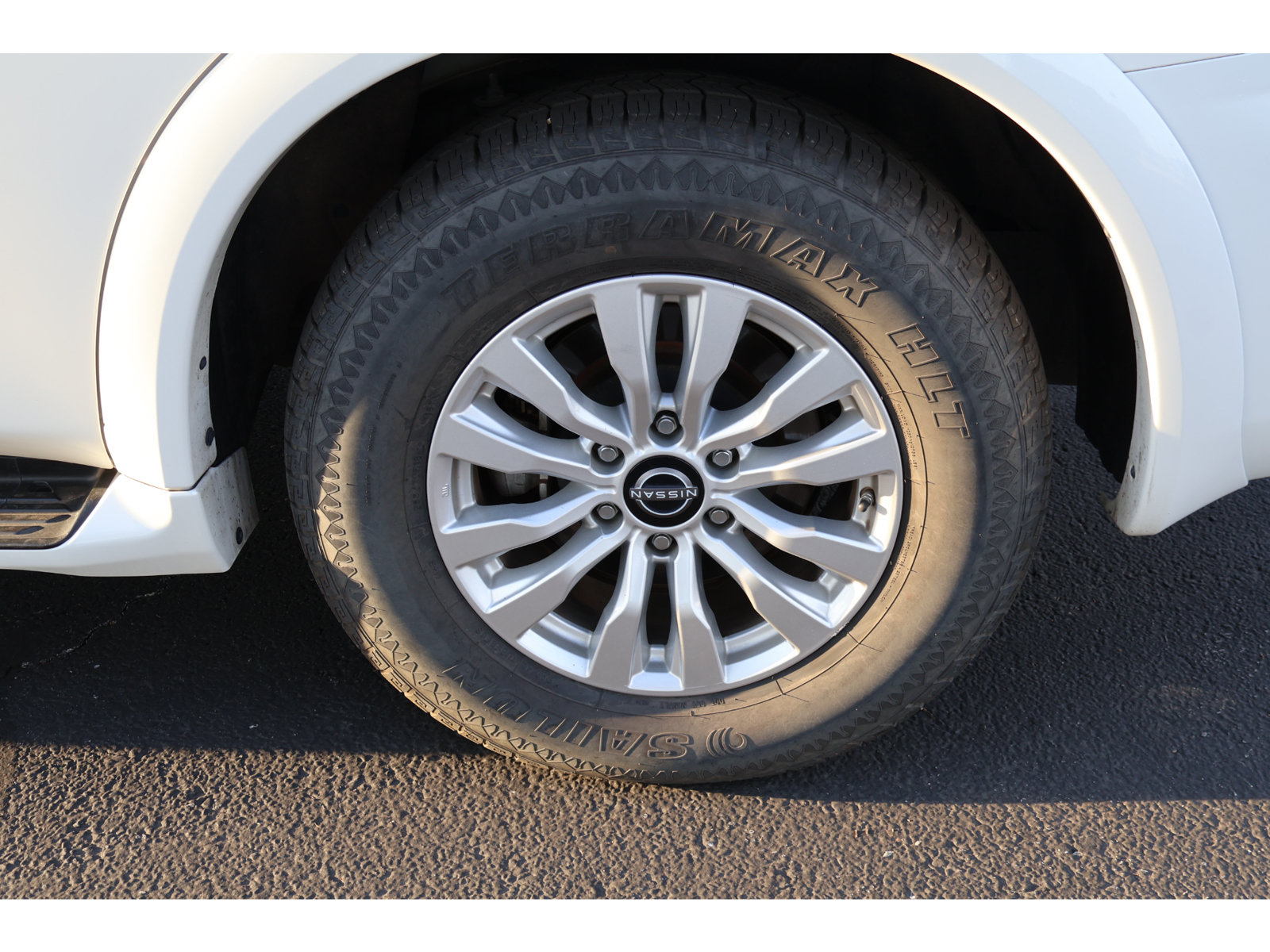 Used 2024 Nissan Armada SV AWD/4WD image 14