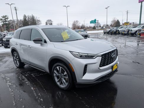 Used 2023 INFINITI QX60 Luxe image 2