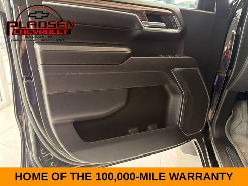 Used 2023 Chevrolet Silverado 1500 RST w/ Max Trailering Package AWD/4WD image 8