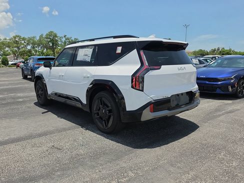 New 2026 Kia EV9 GT-Line AWD/4WD image 6
