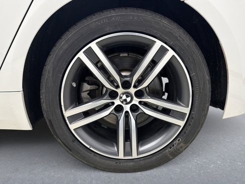 Used 2021 BMW 530i xDrive w/ Convenience Package image 20