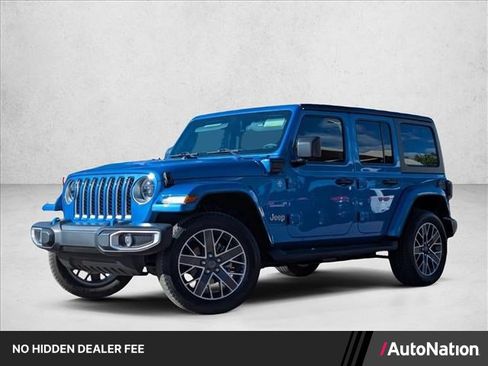 Used 2023 Jeep Wrangler Unlimited Sahara w/ Cold Weather Group AWD/4WD image 1