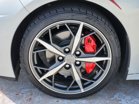 Used 2021 Chevrolet Corvette Stingray Premium Cpe w/ 3LT RWD image 14