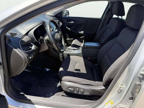 Used 2022 Chevrolet Malibu LT FWD image 10