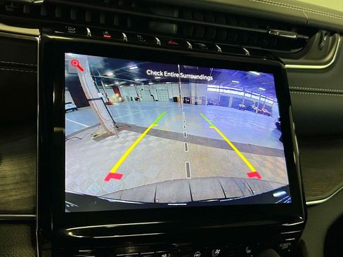 Used 2024 Jeep Grand Cherokee Overland w/ Trailer Tow Package image 31