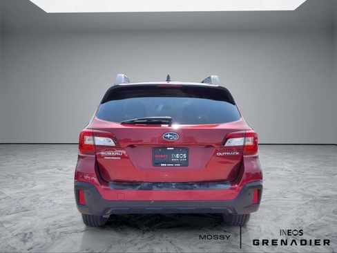 Used 2019 Subaru Outback 2.5i Limited AWD/4WD image 6