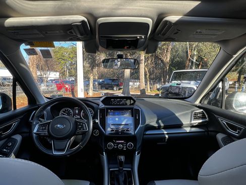 Used 2020 Subaru Forester Limited image 36