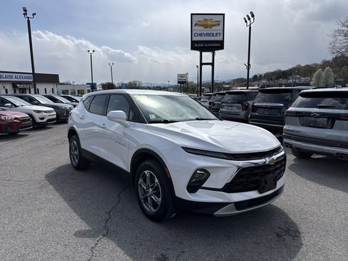 Used 2023 Chevrolet Blazer LT AWD/4WD image 1
