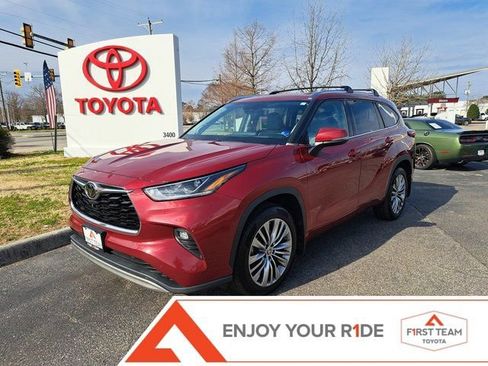 Certified 2021 Toyota Highlander Platinum image 1