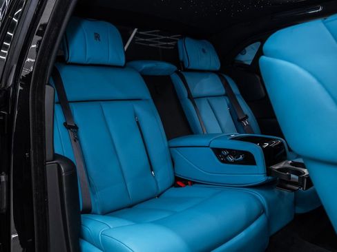 Used 2023 Rolls-Royce Phantom Sedan image 32