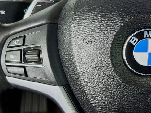 Used 2018 BMW X5 xDrive40e AWD/4WD image 13