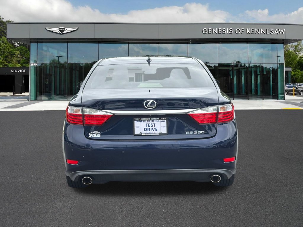 Used 2015 Lexus ES 350 w/ Luxury Package FWD image 7