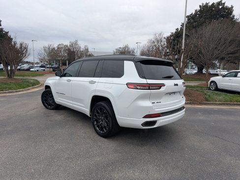 Certified 2023 Jeep Grand Cherokee L Summit w/ Advanced Protech Group IV image 7