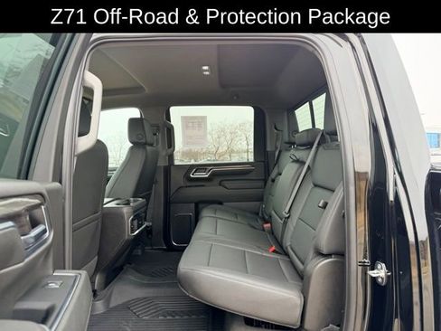 Used 2024 Chevrolet Silverado 2500 LTZ w/ LTZ Premium Package image 9