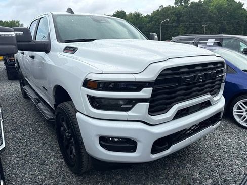 Used 2025 RAM 2500 Big Horn AWD/4WD image 2