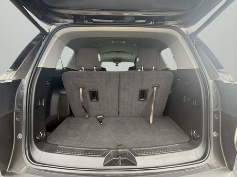 Used 2019 GMC Acadia SLE w/ Driver Alert Package I image 14