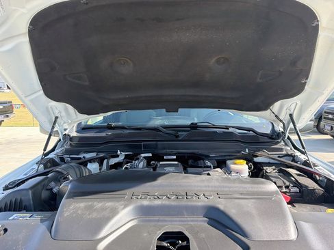 Used 2024 RAM 2500 Big Horn AWD/4WD image 28