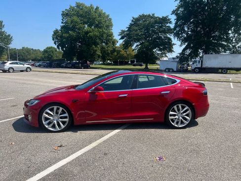 Used 2017 Tesla Model S 90D AWD/4WD image 2
