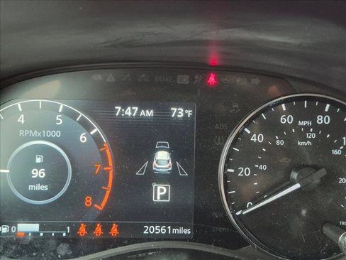 Used 2024 Nissan Kicks SV FWD image 9