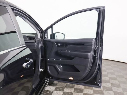 Used 2023 Honda Odyssey Touring image 24