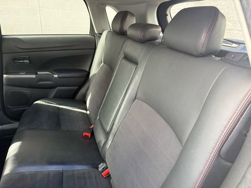Used 2022 Mitsubishi Outlander Sport SE FWD image 21