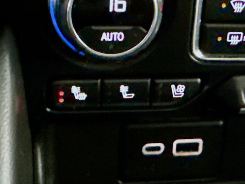 Used 2023 Chevrolet Tahoe Premier w/ Premium Package 2 image 13