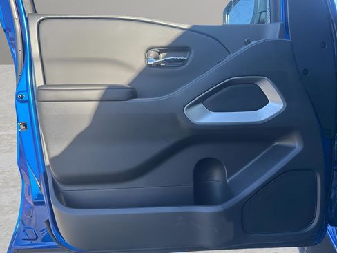 New 2026 Nissan Frontier SV w/ SV Convenience Package image 39