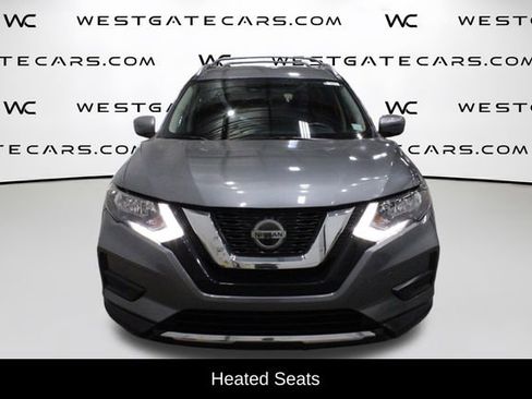 Used 2020 Nissan Rogue SV image 4