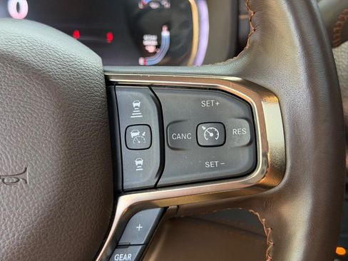 Used 2025 RAM 2500 Limited AWD/4WD image 18