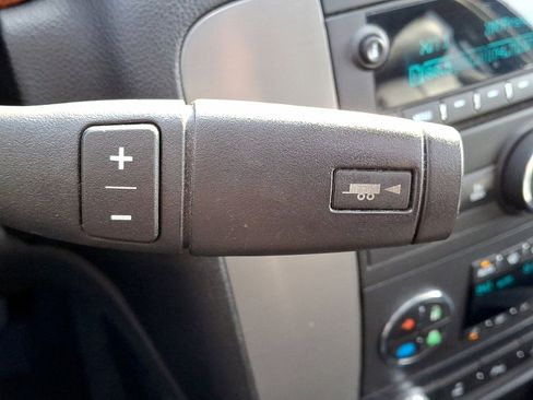 Used 2012 GMC Yukon SLT w/ Regional Value Package AWD/4WD image 12