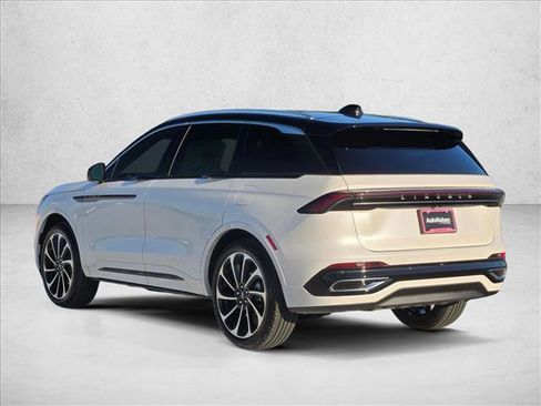 New 2026 Lincoln Nautilus Black Label image 7