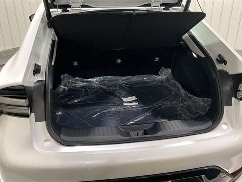 New 2026 Toyota Prius XSE Premium FWD image 39