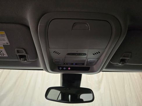 Used 2019 Chevrolet Equinox Premier image 22