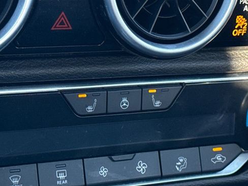 Certified 2024 Nissan Sentra SR w/ SR Premium Package image 26