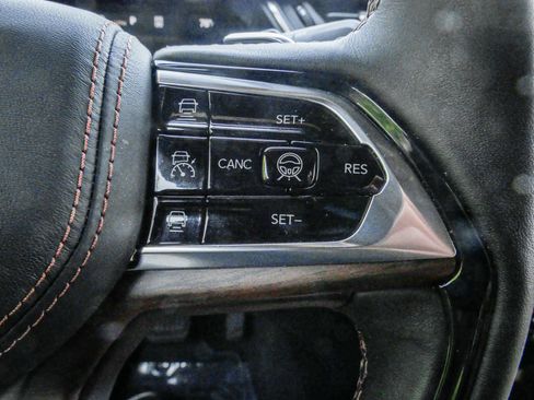 Used 2025 Jeep Grand Cherokee L Summit AWD/4WD image 20